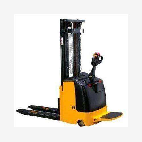 鹽田區(qū)吊車租賃市場(chǎng)解析 裝卸搬運(yùn)服務(wù)與價(jià)格起步概覽